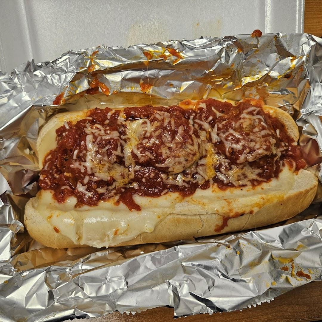 Mom and Pop's Sandwich Shop